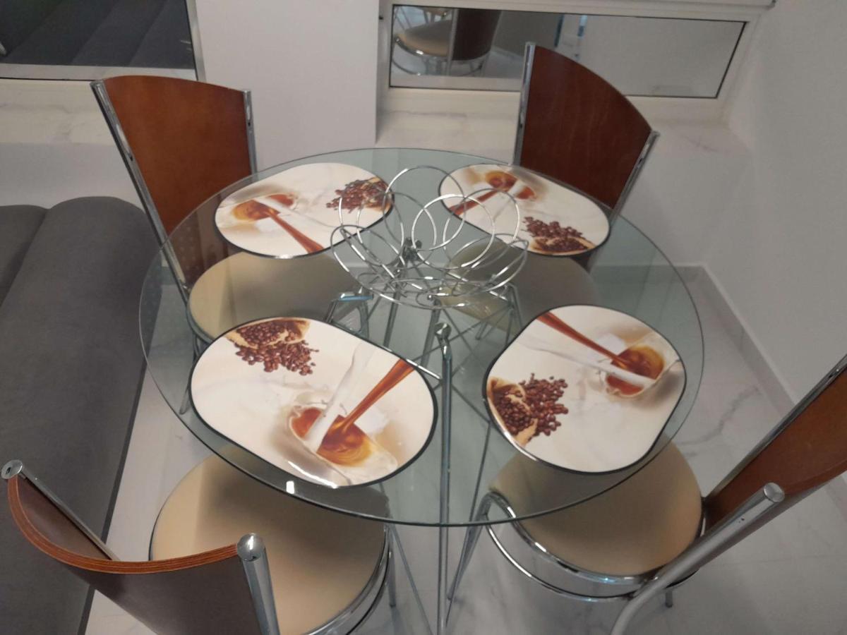 شقة Stylowy Apartament Harmonia Playa Del Cura, Hiszpania تورّيفيِخا المظهر الخارجي الصورة