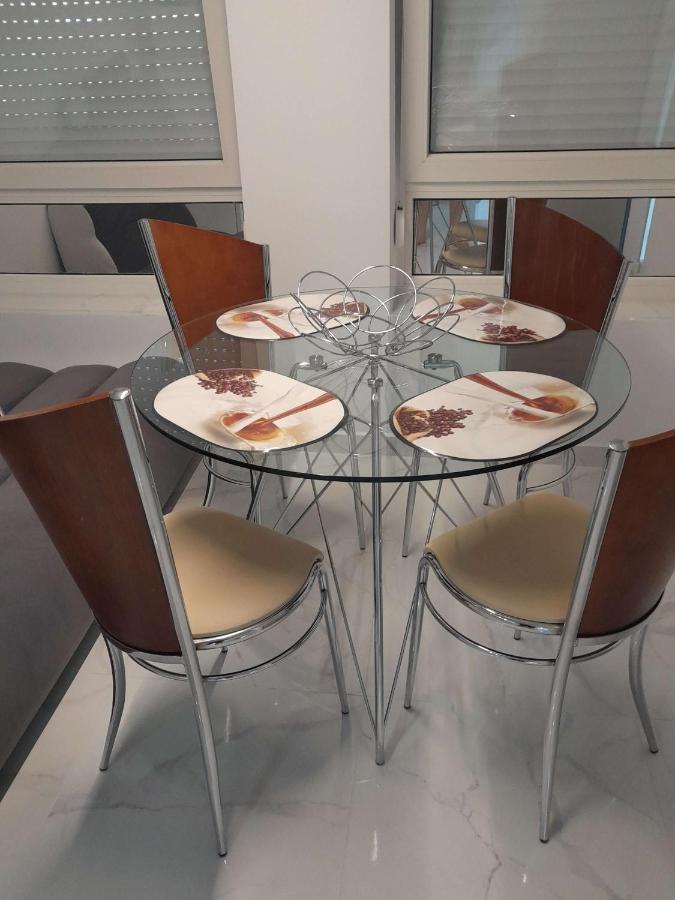 شقة Stylowy Apartament Harmonia Playa Del Cura, Hiszpania تورّيفيِخا المظهر الخارجي الصورة