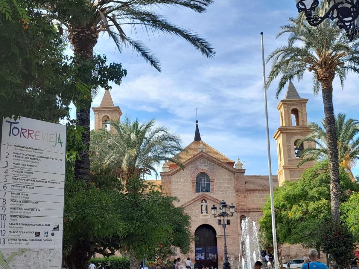 شقة Stylowy Apartament Harmonia Playa Del Cura, Hiszpania تورّيفيِخا المظهر الخارجي الصورة