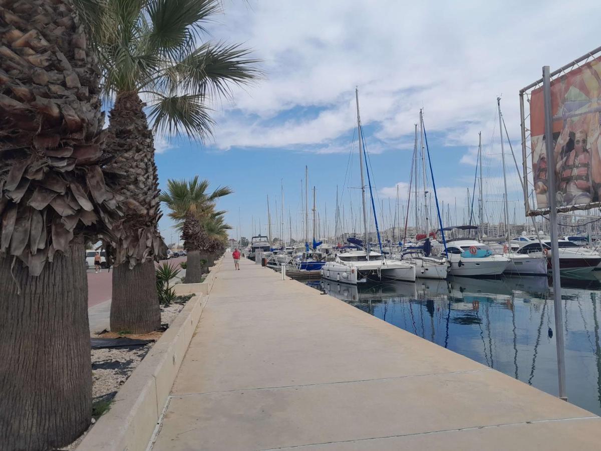 شقة Stylowy Apartament Harmonia Playa Del Cura, Hiszpania تورّيفيِخا المظهر الخارجي الصورة